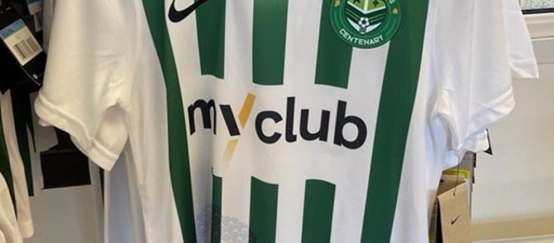 Bray Wanderers 2022 home jersey